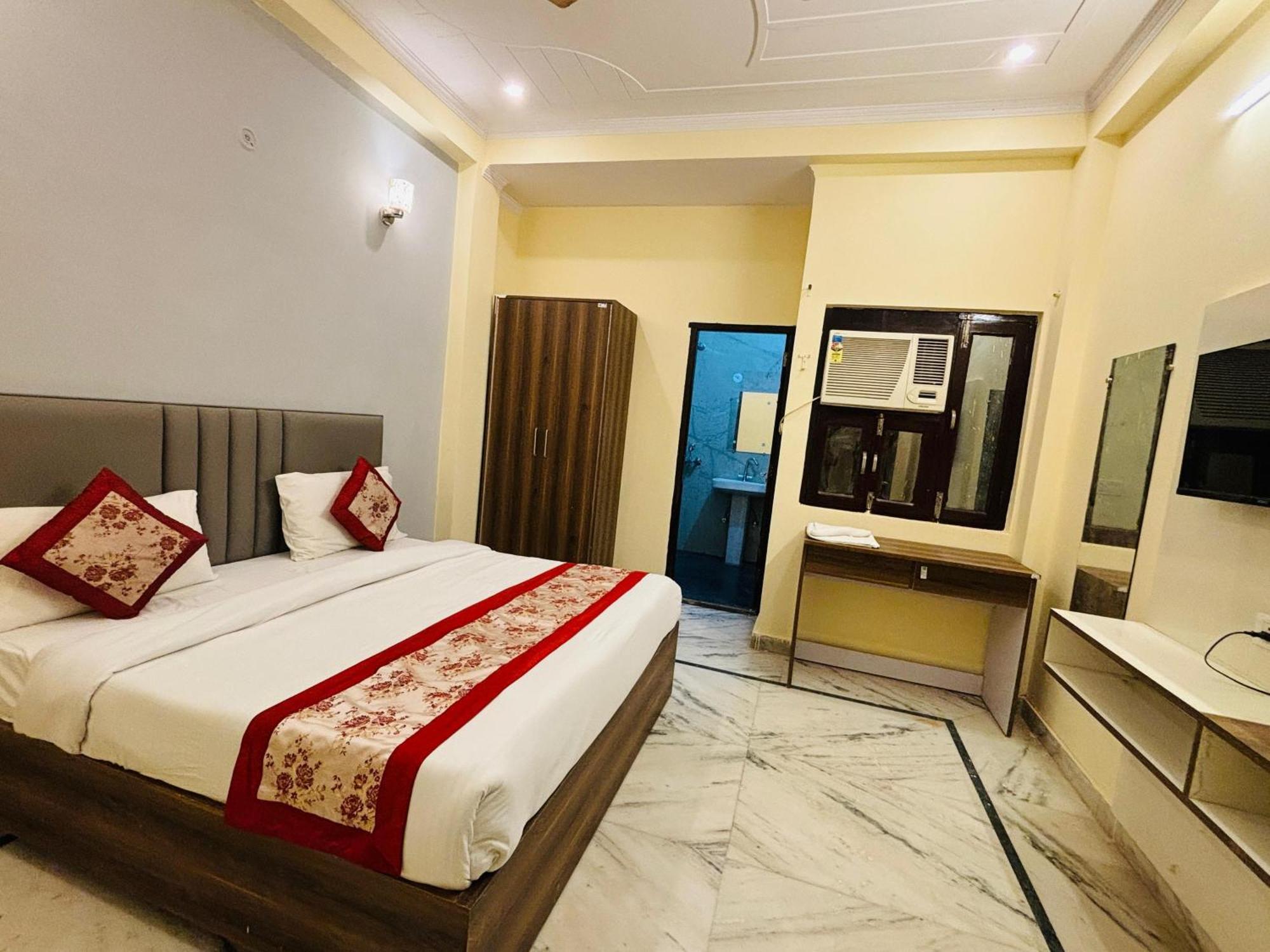 Hotel Vegas Corporate Suites Noida Ngoại thất bức ảnh