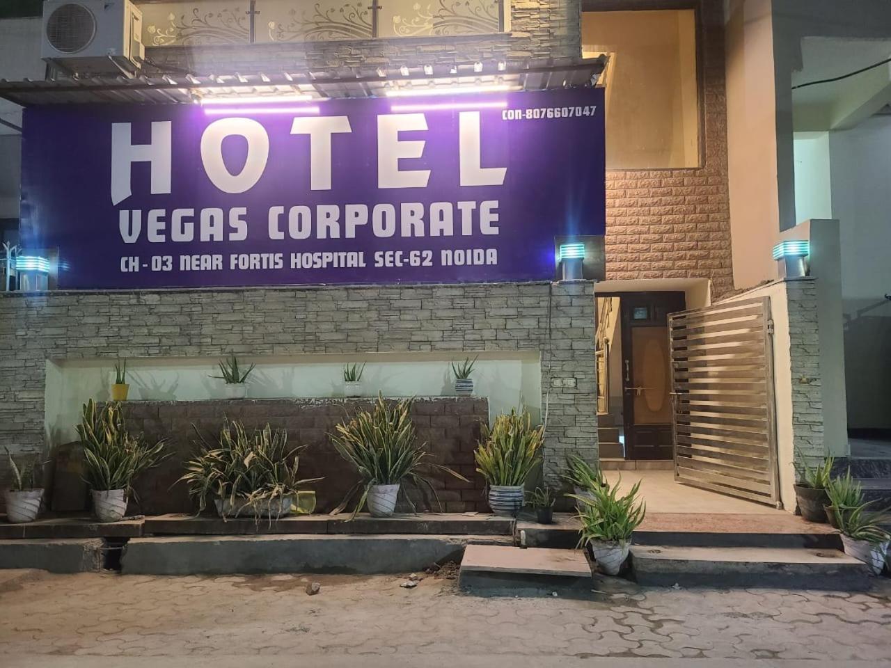 Hotel Vegas Corporate Suites Noida Ngoại thất bức ảnh