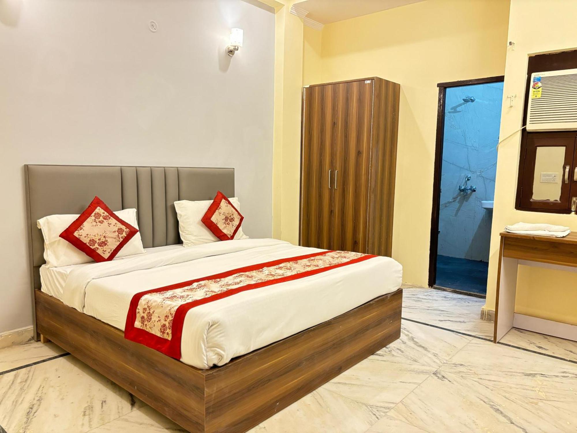 Hotel Vegas Corporate Suites Noida Ngoại thất bức ảnh